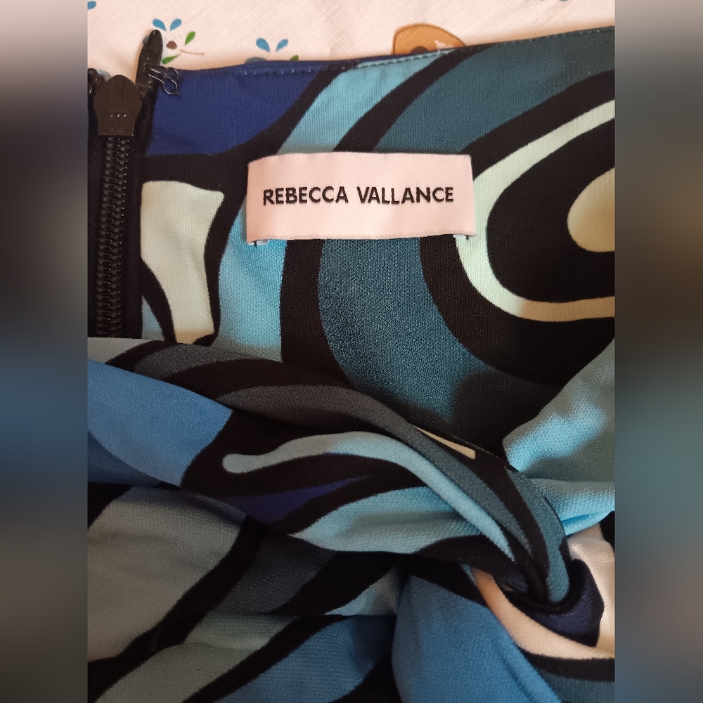 Rebecca Vallance Blue, Black & White Abstract Cut Out Halter Dress, Size 6 - Picture 6 of 7